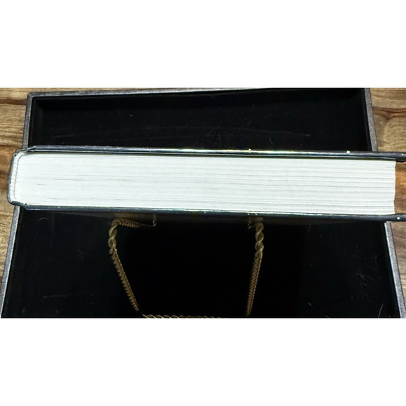 Men's Health Handbook Practical Advice on Exercise Hardcover 9780875962269 - Picture 9 of 12